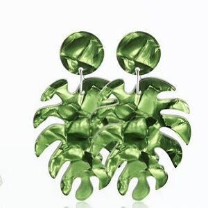 NWT Palm Leaf Green Women Statement Earrings.